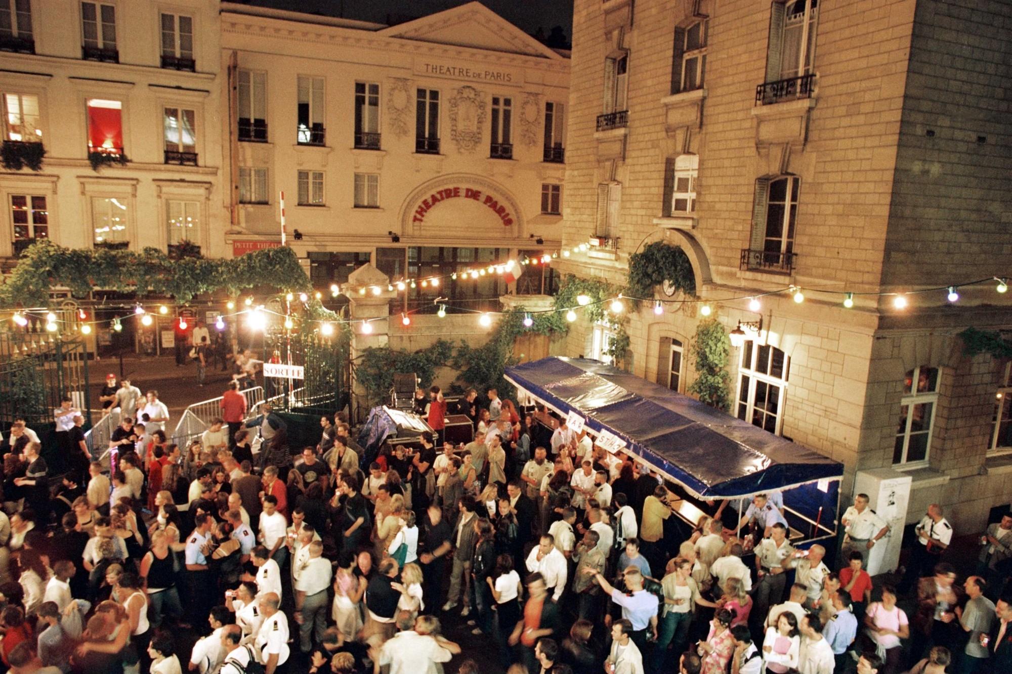 PoeticStay - Paris 14 Juillet 4